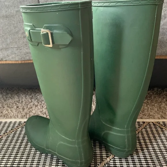 Hunter Tall Rain Boots - Picture 4 of 13